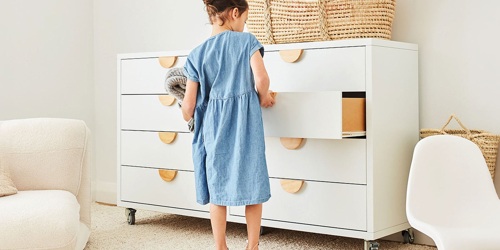 Plywood vs Solid Wood Furniture — What’s the Difference?