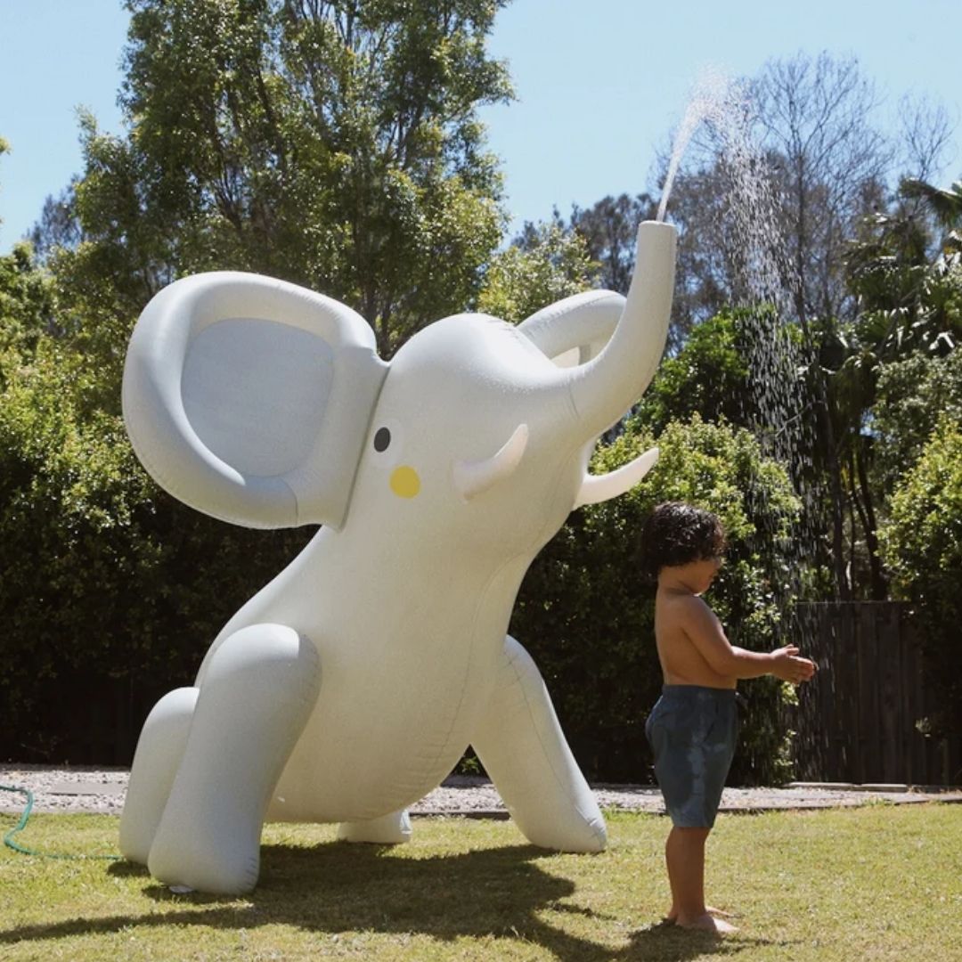 SUNNYLiFE Inflatable Giant Sprinkler - Eli the Elephant
