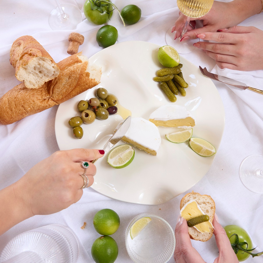 Wavy Platter - MediumMeluka Furniture by Danske Mobler