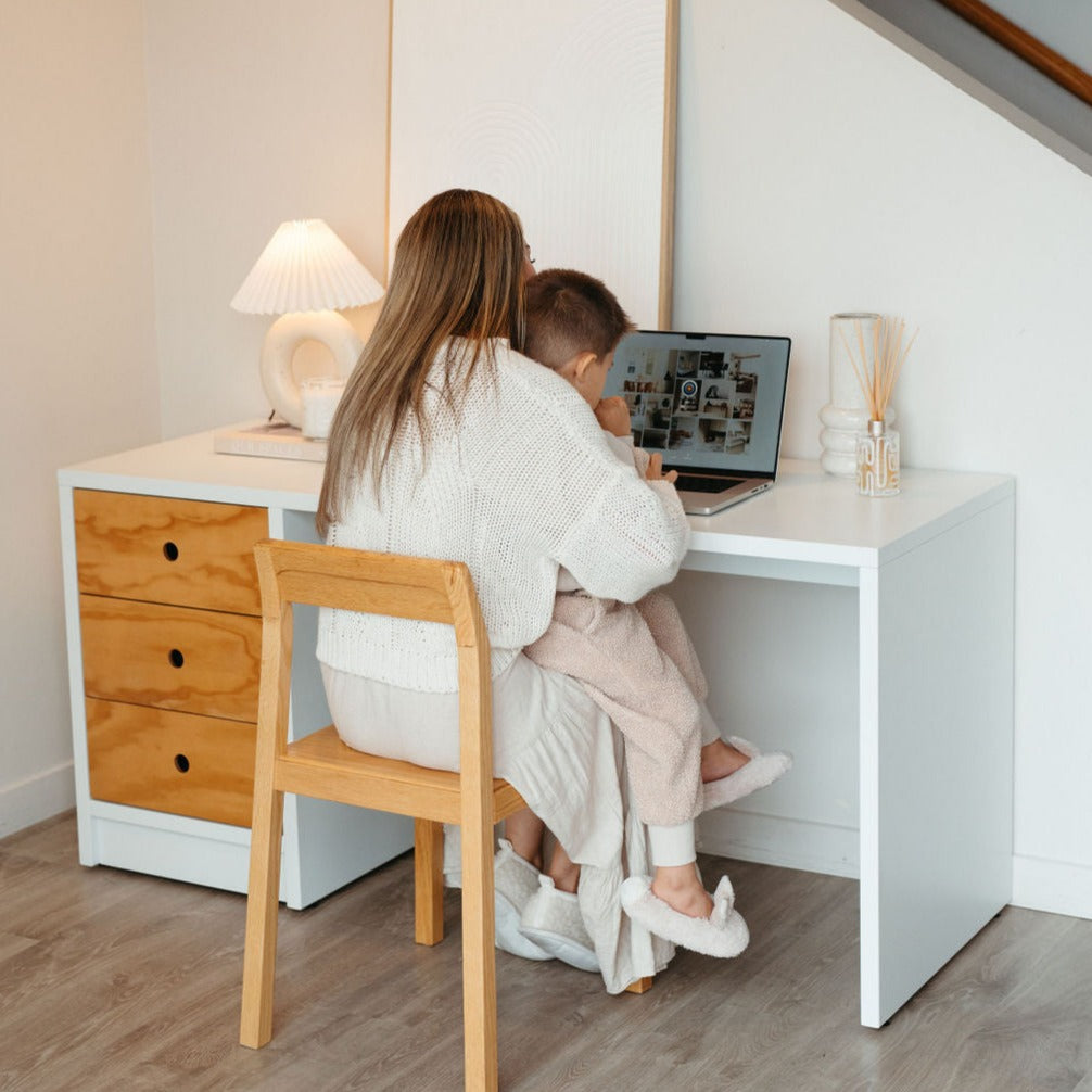 DESKboy 4 BayMeluka Furniture by Danske Mobler