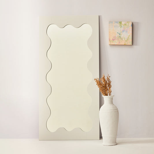 Wiggly Mirror - White